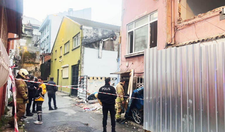 Beyoğlu’nda Korkunç Yangın: Alevlerin Arasında Kalan 2 Yaşındaki Bebek Öldü