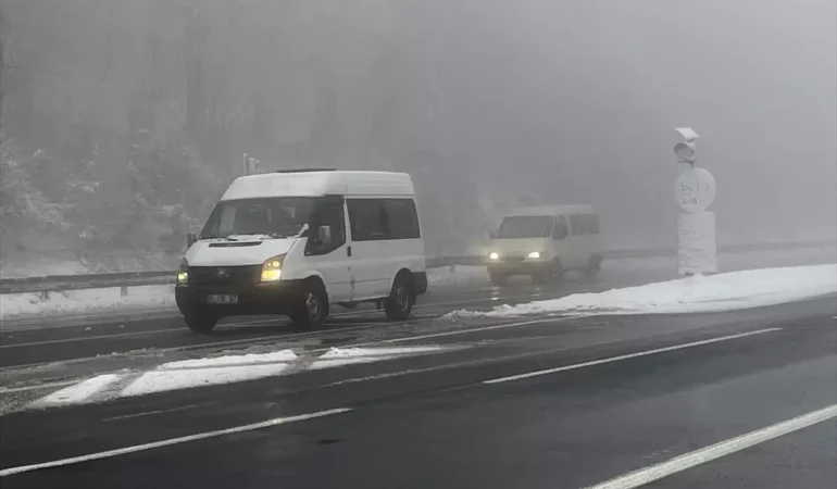 Bolu Dağı’nda Kar ve Sis Etkili
