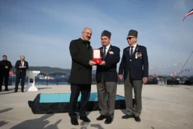 Çanakkale Deniz Zaferi’nin 111. yıl dönümü etkinlikleri Çimenlik Kalesi’ndeki törenle başladı