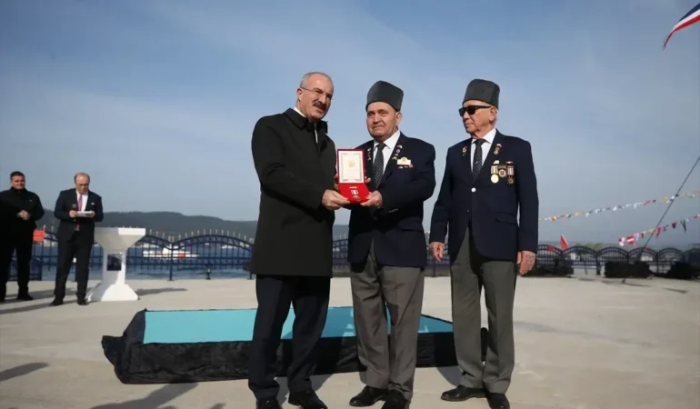 Çanakkale Deniz Zaferi’nin 111. yıl dönümü etkinlikleri Çimenlik Kalesi’ndeki törenle başladı