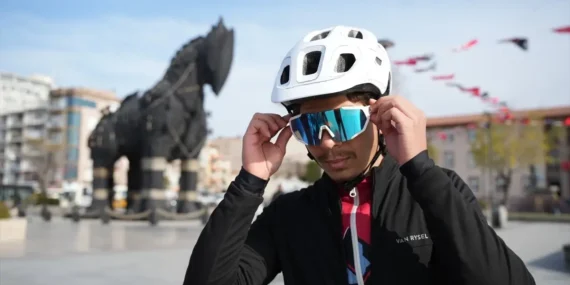 Çanakkale şehitleri anısına 754 kilometre pedal çevirdiler