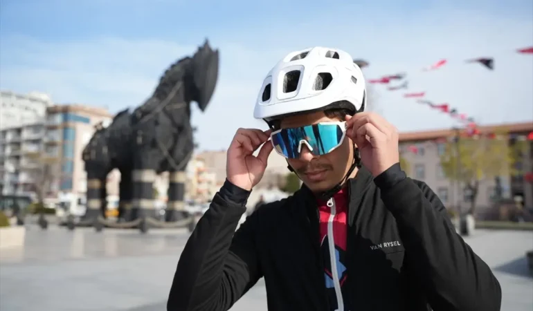 Çanakkale şehitleri anısına 754 kilometre pedal çevirdiler