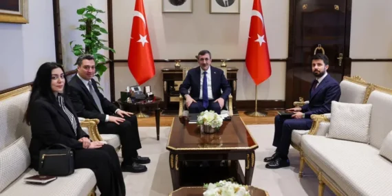 Cevdet Yılmaz Büyükelçilerle Görüştü