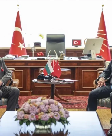 Özgür Özel, Bulgar Büyükelçi Cholakov’u kabul etti