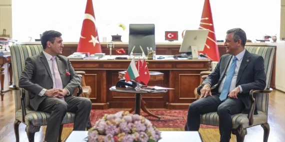 Özgür Özel, Bulgar Büyükelçi Cholakov’u kabul etti