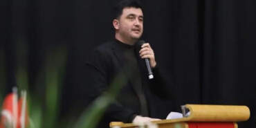 CHP Menderes İlçe Başkanı Mehmet Emin Işık’a Bıçaklı Saldırı