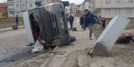 Çorum’da İşçi Minibüsü Devrildi… 5 Yaralı