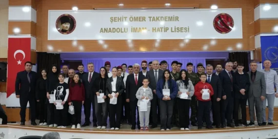 Çubuk’ta İstiklal Marşı’nın kabulü ve Mehmet Akif Ersoy’u Anma Günü etkinliği yapıldı