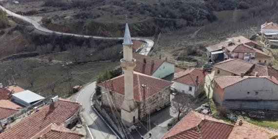Çubuk’un Tarihi Camileri Ayakta