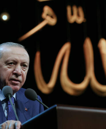 Cumhurbaşkanı Erdoğan Hacı İbrahim Demir Camisini Açtı: Manevi Kimliğimize Sahip Çıkacağız