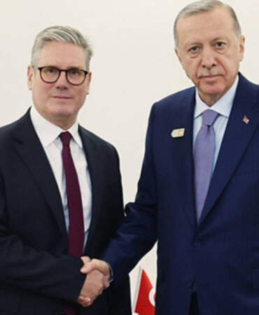 Cumhurbaşkanı Erdoğan, İngiltere Başbakanı Starmer İle Görüştü