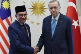 Cumhurbaşkanı Erdoğan, Malezya Başbakanı Enver İbrahim İle Görüştü