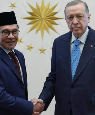 Cumhurbaşkanı Erdoğan, Malezya Başbakanı Enver İbrahim İle Görüştü
