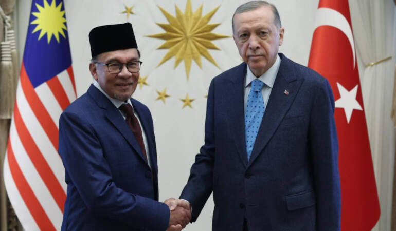 Cumhurbaşkanı Erdoğan, Malezya Başbakanı Enver İbrahim İle Görüştü