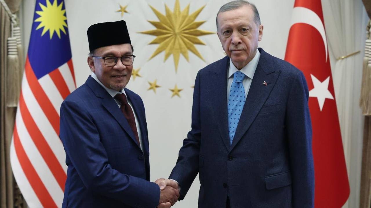 Cumhurbaşkanı Erdoğan, Malezya Başbakanı Enver İbrahim İle Görüştü