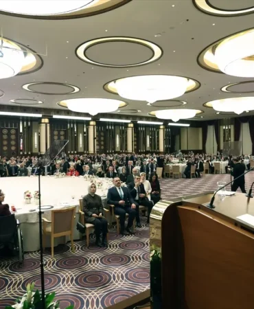 Cumhurbaşkanı Erdoğan: ‘Şunu herkes bilmeli ve anlamalıdır; öğretmene kalkan el geleceğimize kalkmış demektir.