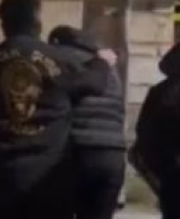İstanbul’da Küçük Çocuğu Darbedenler Tutuklandı