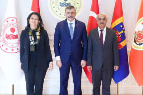 DEM Parti İmralı Heyeti Bakan Çiftçi ile Görüştü