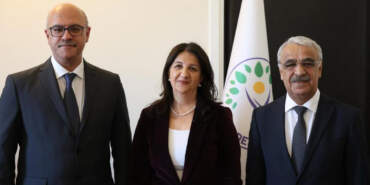 DEM Parti İmralı Heyeti Terör Örgütü PKK Lideri Abdullah Öcalan’ın Mesajını Paylaştı: Geriye Dönüş Mümkün Değil