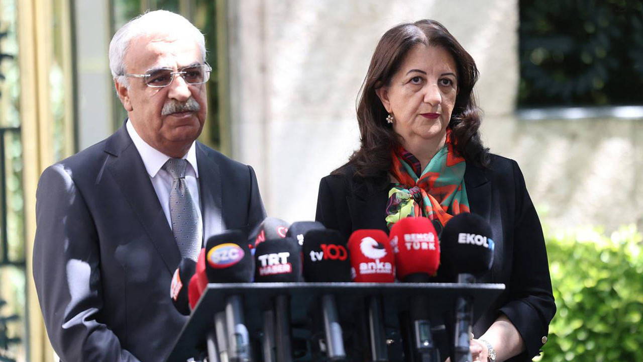 DEM Parti İmralı Heyeti’nden Öcalan’ın Çağrısı Sonrası Selahattin Demirtaş’a Ziyaret