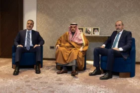 Fidan Riyad’da Üçlü Görüşme Gerçekleştirdi