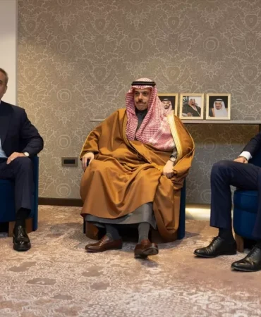 Fidan Riyad’da Üçlü Görüşme Gerçekleştirdi