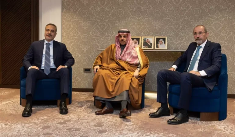 Fidan Riyad’da Üçlü Görüşme Gerçekleştirdi