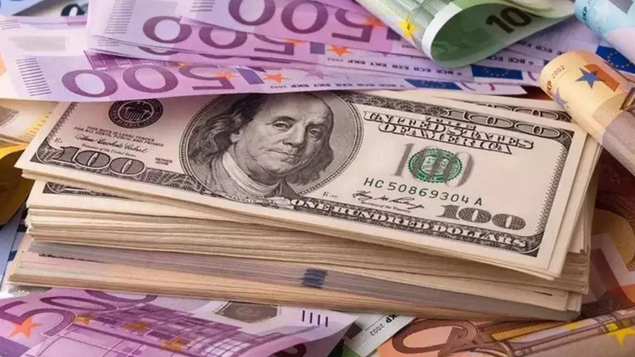 Dolar ve Euroda Günün İlk Rakamları