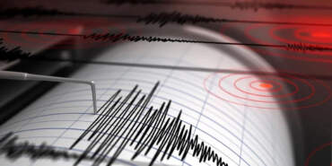 Ege’de Şiddetli Deprem