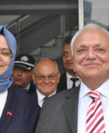 Eskişehir’de İki Eski Bakan Atilla Koç ve kızı Zehra Zümrüt Selçuk Zincirleme Kazaya Karıştı: Bakan Gürlek’ten Soruşturma Açıklaması