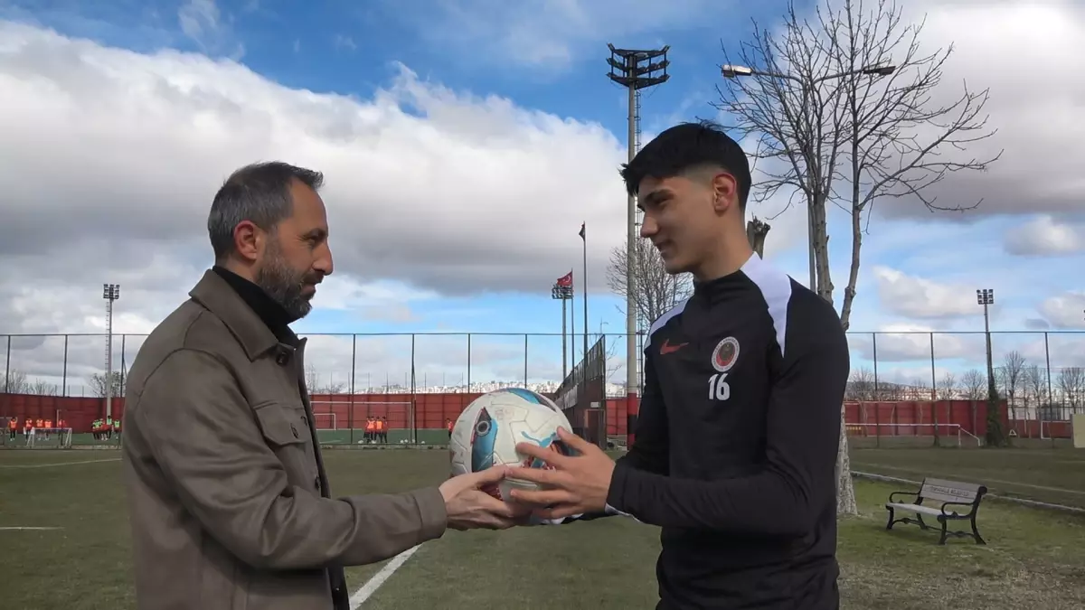 Üç Kuşak Futbol Geleneği: Furkan Ayaz Özcan