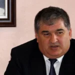 Gri kategoride aranıyordu! Firari eski savcı gizli bölmede yakalandı