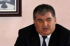 Gri kategoride aranıyordu! Firari eski savcı gizli bölmede yakalandı