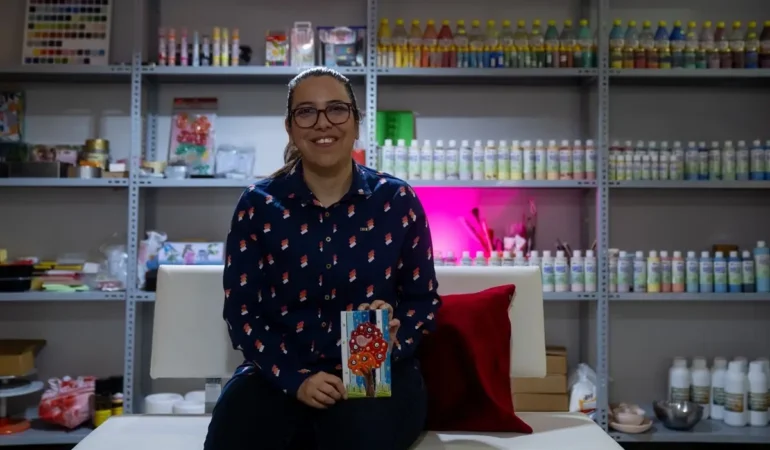 Zeren Koç: Sağır Sanatçıların Temsilcisi