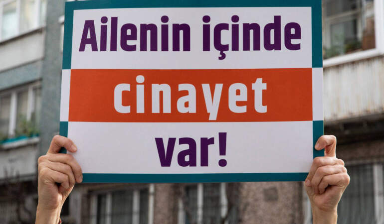 İstanbul’da Kadın Cinayeti: Evli Olduğu Kadını Darp Ederek Öldürdü! ‘Ayaklarından Bağlanmış’