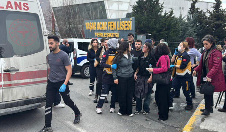 İstanbul’da Okul Laboratuvarında Patlama