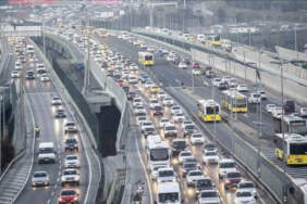 İstanbul’da Yağmur Trafiği Felç Etti! Yoğunluk Yüzde 80’e Aştı