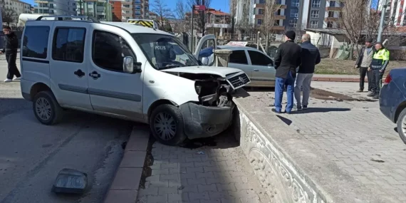 Kahramankazan’da Trafik Kazası: 2 Yaralı