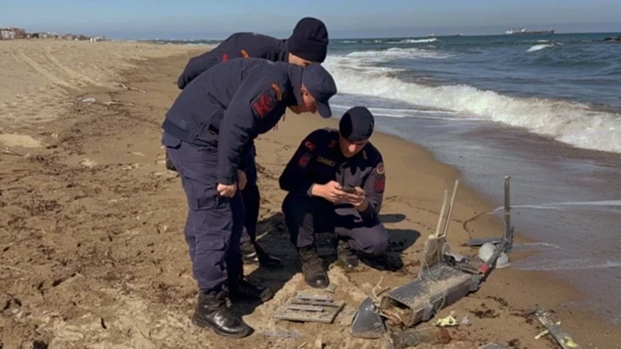 Karasu Sahili’nde İHA Paniği! Ekipler Alarma Geçti