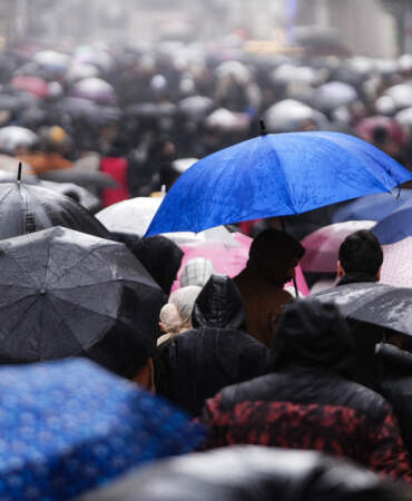 Meteoroloji Uyardı: Yağışlı Hava Yurdu Terk Etmiyor, Sıcaklıklar Düşecek