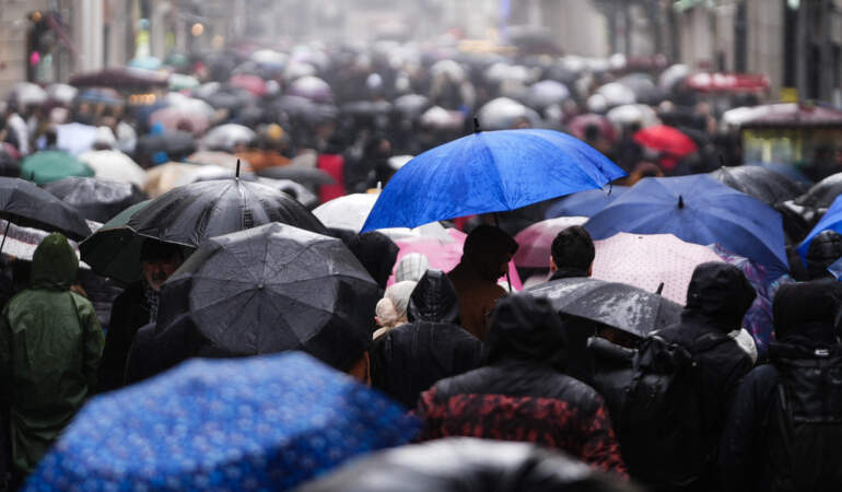 Meteoroloji Uyardı: Yağışlı Hava Yurdu Terk Etmiyor, Sıcaklıklar Düşecek