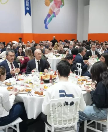Bakan Tekin: Ramazan Coşkusu Büyük