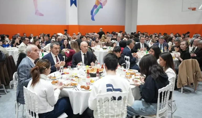 Bakan Tekin: Ramazan Coşkusu Büyük