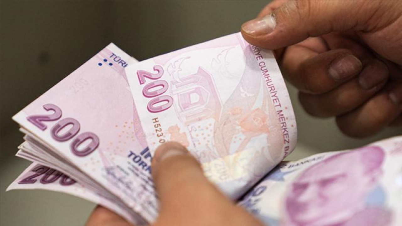 Emeklinin Bayram İkramiyesine Zam Gelecek mi? AK Parti’den Yeni Açıklama