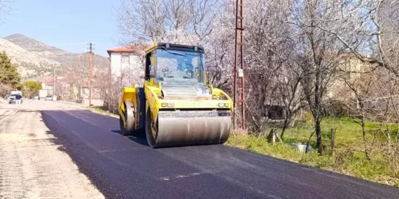 Nallıhan’da Asfalt Yenileme Çalışmaları Başladı