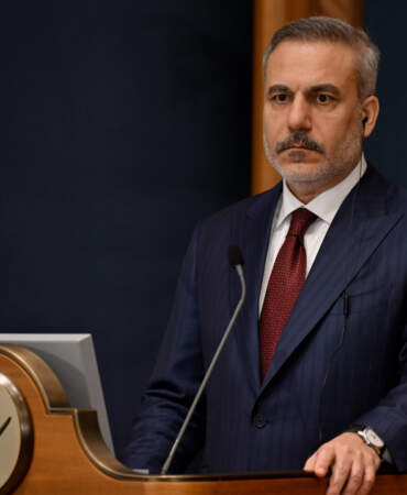 Orta Doğu’daki Savaşta 4’üncü Hafta: Hakan Fidan’dan Peş Peşe ‘Barış’ Diplomasisi