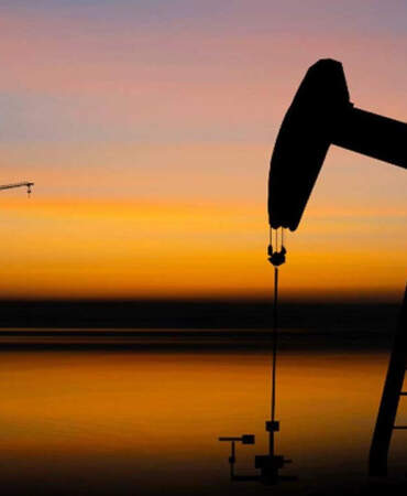Petrolün Ateşi Dindirilemiyor: Uzman İsimlerden Kritik Eşik Uyarısı ve Acil Tasarruf Çağrısı