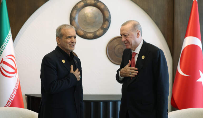 Pezeşkiyan’dan Türkçe Mesaj: ‘Cumhurbaşkanı Erdoğan’ın Siyonist Rejimi Kınama Tutumu Takdire Şayan’