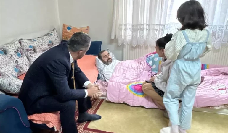 Çetin’den Hasta Ziyareti