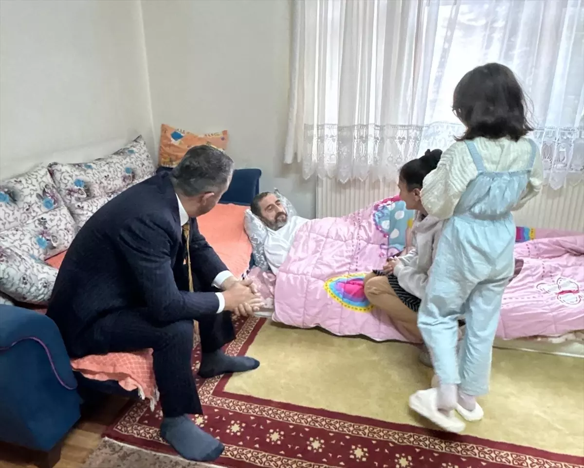 Çetin’den Hasta Ziyareti